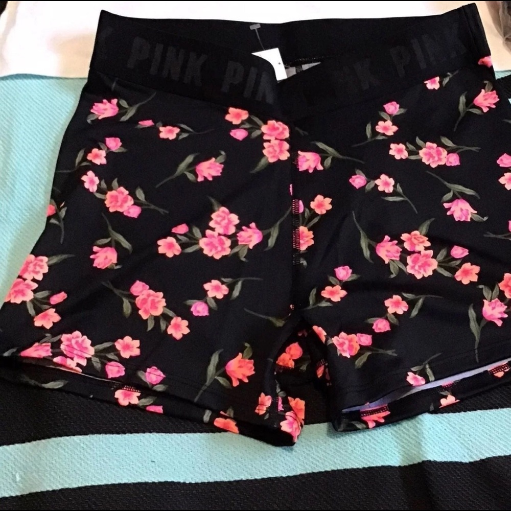 NWT VS PINK Floral Marathon Bike Short M RARE - Picture 3 of 9